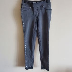 Skinny Legging Jean